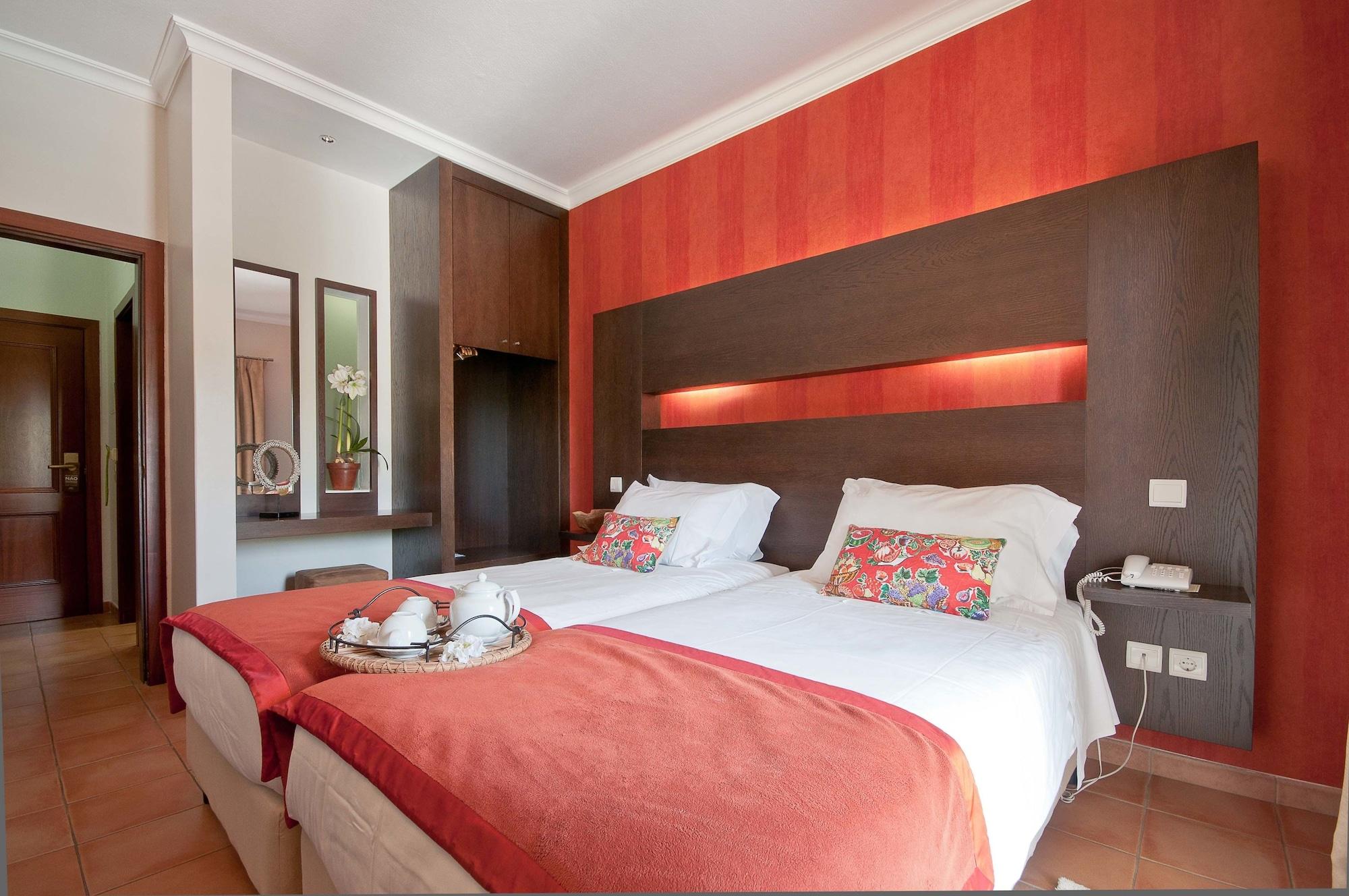 Hotel Parque Das Laranjeiras วิลาโมรา ภายนอก รูปภาพ
