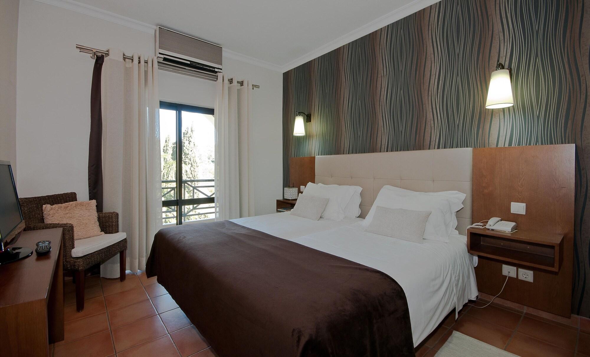 Hotel Parque Das Laranjeiras วิลาโมรา ภายนอก รูปภาพ
