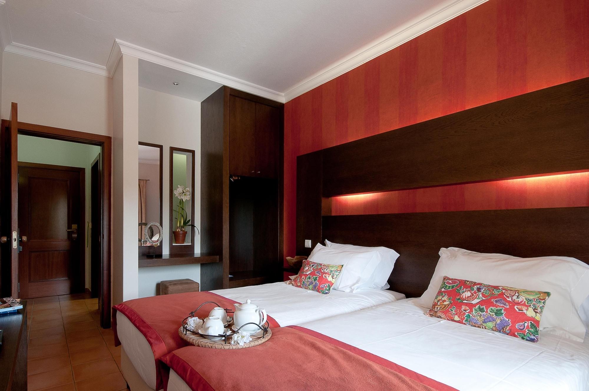 Hotel Parque Das Laranjeiras วิลาโมรา ภายนอก รูปภาพ