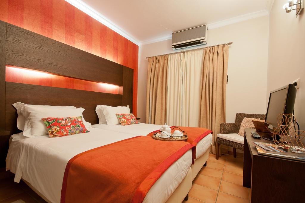 Hotel Parque Das Laranjeiras วิลาโมรา ภายนอก รูปภาพ